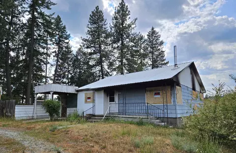 207 N Warren Ave, Newport, WA 99156