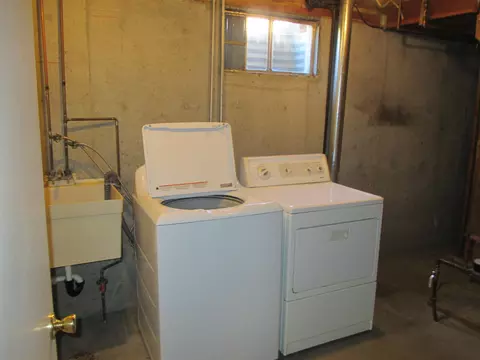 220 E Crown Ave, Spokane, WA 99207 photo 10