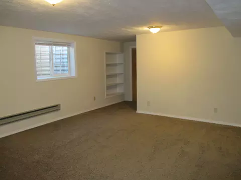 220 E Crown Ave, Spokane, WA 99207 photo 9