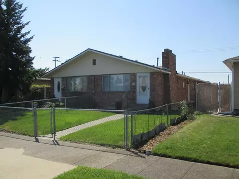 220 E Crown Ave, Spokane, WA 99207