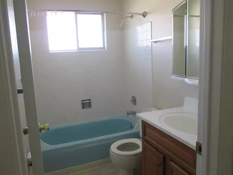 220 E Crown Ave, Spokane, WA 99207 photo 4