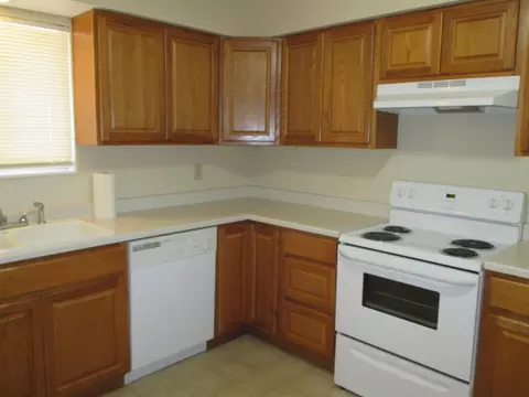 220 E Crown Ave, Spokane, WA 99207 photo 3