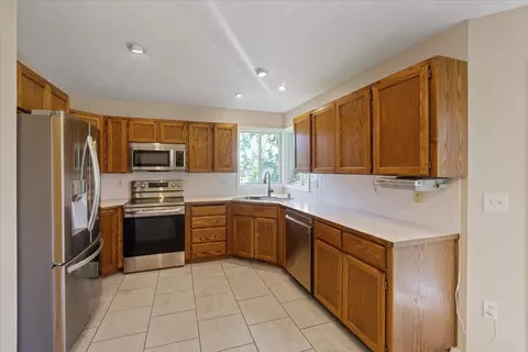 Kitchen - 4922 E Peone Pines Dr, Mead, WA 99021 photo 1 of 2