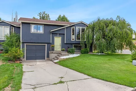 919 S Calvin Rd, Spokane Valley, WA 99037