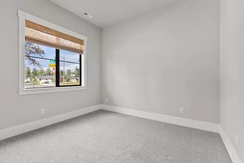 Bedroom - 3584 E 46th Ct, Spokane, WA 99223 photo 3 of 5