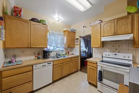 818 E Olympic Ave, Spokane, WA 99207 photo 7