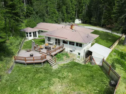 431 Boundary Rd, Metaline, WA 99152