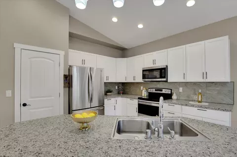 3403 E 29th Ave, Spokane, WA 99223 photo 4