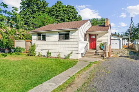 3321 W Queen Pl, Spokane, WA 99205