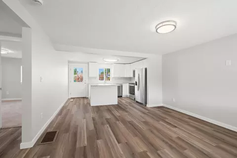 2521 E Longfellow Ave, Spokane, WA 99207 photo 8