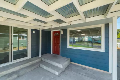 2521 E Longfellow Ave, Spokane, WA 99207 photo 4