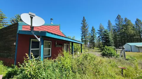 3010 Farm To Market Rd, Valley, WA 99181