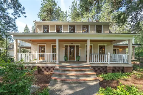 10201 N Waikiki Rd, Spokane, WA 99218