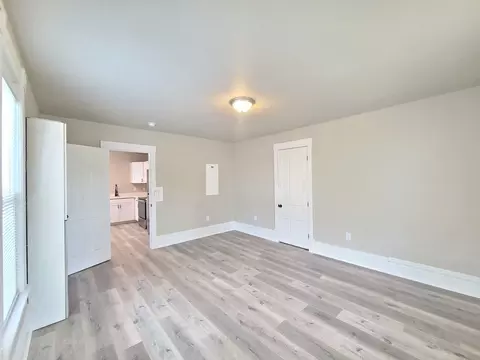 218 E Baldwin Ave, Spokane, WA 99207 photo 21