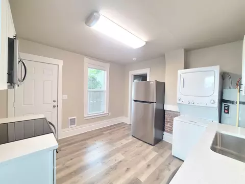 218 E Baldwin Ave, Spokane, WA 99207 photo 4