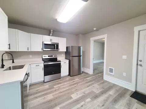 218 E Baldwin Ave, Spokane, WA 99207 photo 25