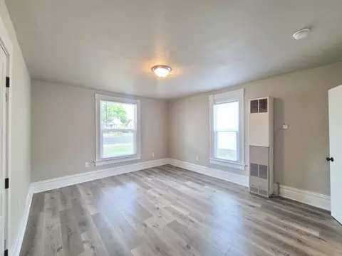 218 E Baldwin Ave, Spokane, WA 99207 photo 23