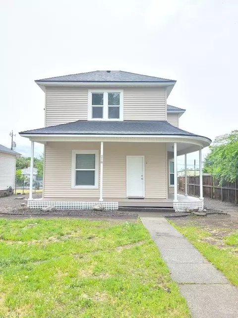 218 E Baldwin Ave, Spokane, WA 99207 photo 2