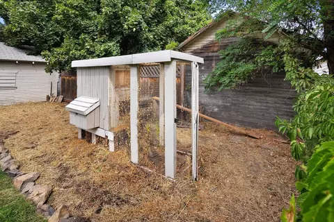 1627 E 11th Ave, Spokane, WA 99202 photo 32