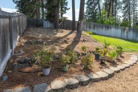 Exterior - 518 E Piper Glen Ct, Colbert, WA 99005 photo 17 of 17