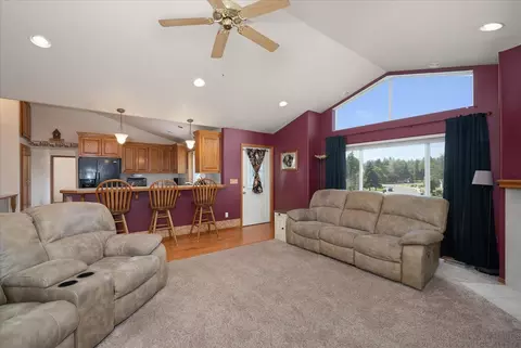 Living - 518 E Piper Glen Ct, Colbert, WA 99005 photo 3 of 5
