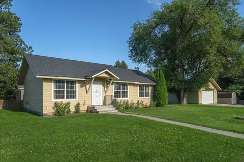 214 N Arnim Ave, Deer Park, WA 99006
