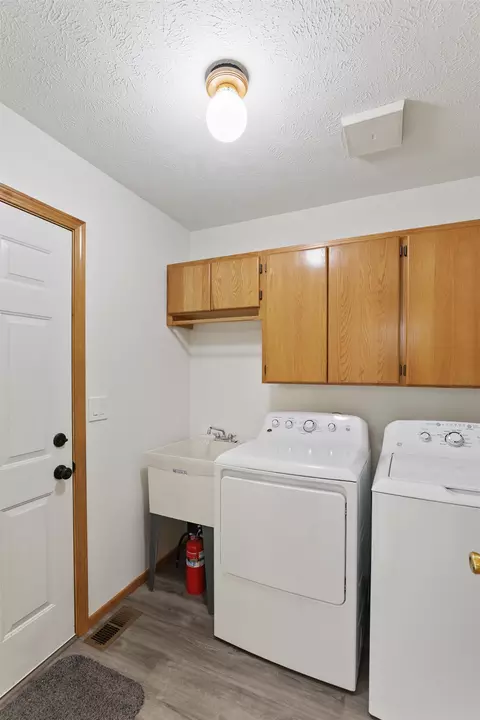 3221 E 14th Ave, Spokane, WA 99202 photo 6