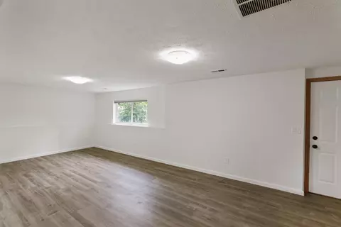 3221 E 14th Ave, Spokane, WA 99202 photo 8