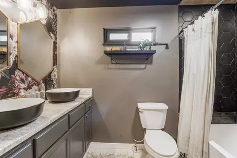 9804 E 4th Ave, Spokane Valley, WA 99206 photo 13