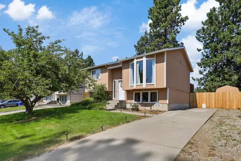 6013 E 9th Ave, Spokane Valley, WA 99212