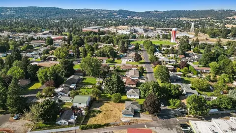 2803 N Maple Rd, Spokane, WA 99206 photo 28
