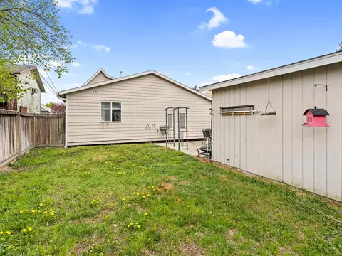 Exterior - 2716 E Nebraska Ave, Spokane, WA 99208 photo 5 of 6