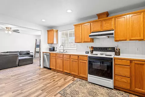 Kitchen - 2716 E Nebraska Ave, Spokane, WA 99208 photo 2 of 2
