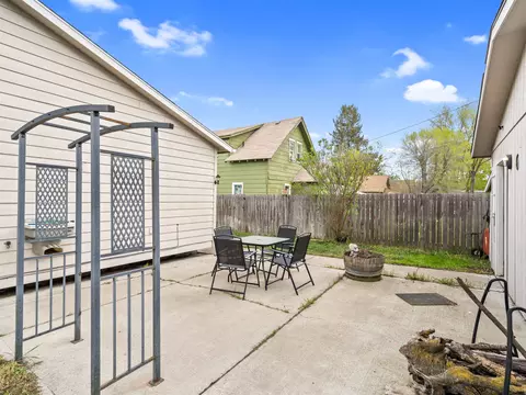 Exterior - 2716 E Nebraska Ave, Spokane, WA 99208 photo 4 of 6