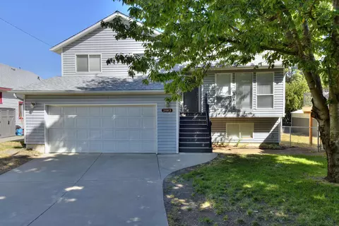 2003 E 13th Ave, Spokane, WA 99202 photo 1
