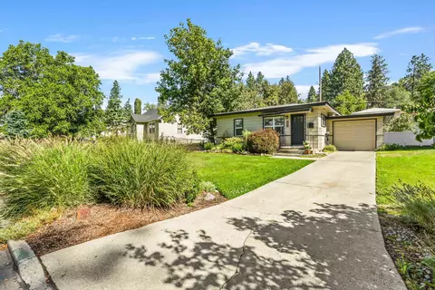 3238 N Sheridan Ct, Spokane, WA 99205