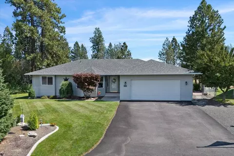 1215 E Lakeshore Dr, Medical Lake, WA 99022
