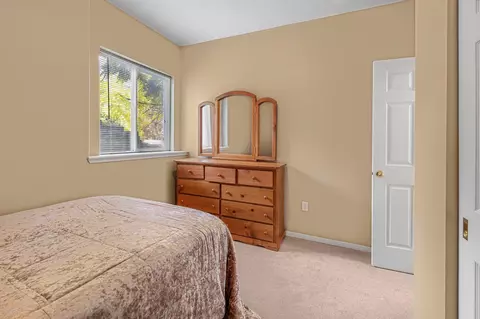Bedroom - 12738 E Apache Pass Rd, Spokane, WA 99206 photo 8 of 8