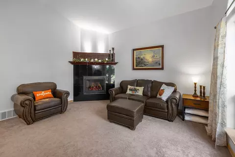 Living - 12738 E Apache Pass Rd, Spokane, WA 99206 photo 2 of 2