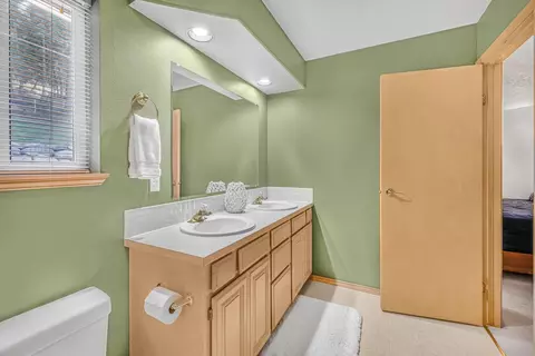 Bath - 12738 E Apache Pass Rd, Spokane, WA 99206 photo 2 of 6