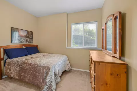 Bedroom - 12738 E Apache Pass Rd, Spokane, WA 99206 photo 7 of 8