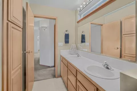Bath - 12738 E Apache Pass Rd, Spokane, WA 99206 photo 4 of 6