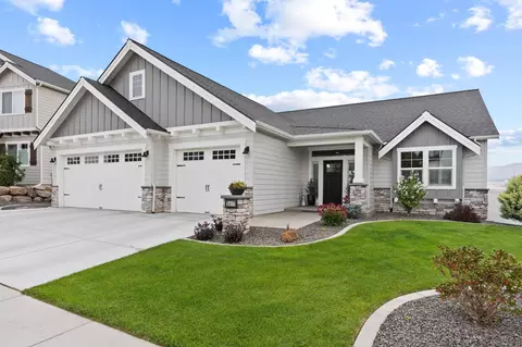2417 S Fairmont Estate Dr, Greenacres, WA 99016