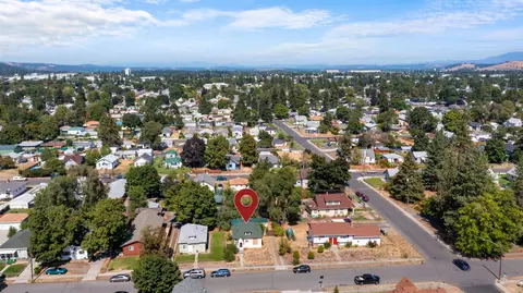 717 E Olympic Ave, Spokane, WA 99207 photo 3