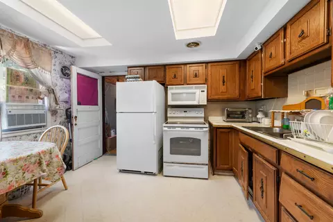 717 E Olympic Ave, Spokane, WA 99207 photo 6