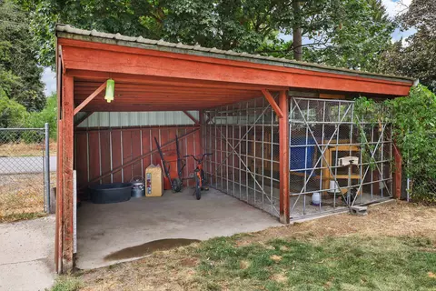 Exterior - 11105 E 8th Ave, Spokane Valley, WA 99206 photo 5 of 7