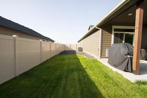 Exterior - 1010 E Handy Rd, Colbert, WA 99005 photo 3 of 4
