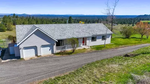 11510 S Mount Carmel Ln, Cheney, WA 99004