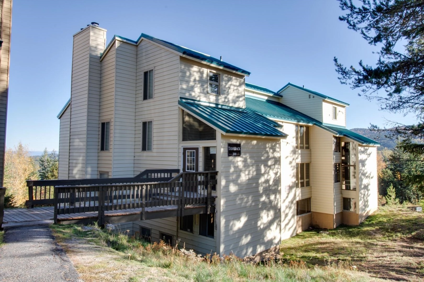 28600 N Mt Spokane Park Dr Unit 302 TAMARAC  