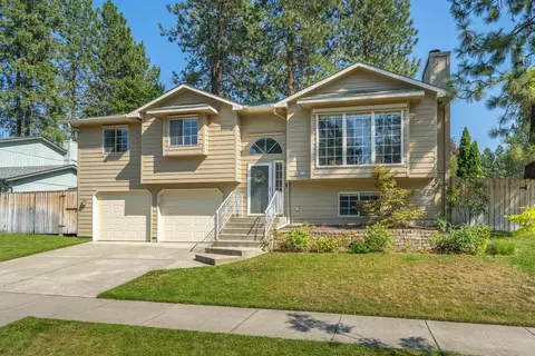 8614 N Greenwood St, Spokane, WA 99208
